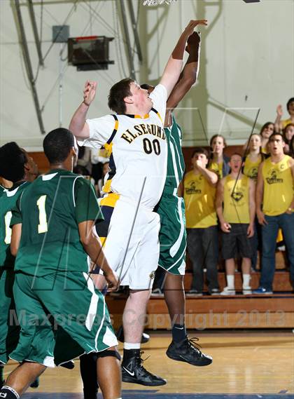 Thumbnail 3 in Tahquitz vs. El Segundo (El Segundo Tournament) photogallery.