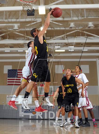 Thumbnail 2 in Downey vs. Capistrano Valley (MaxPreps Holiday Classic) photogallery.