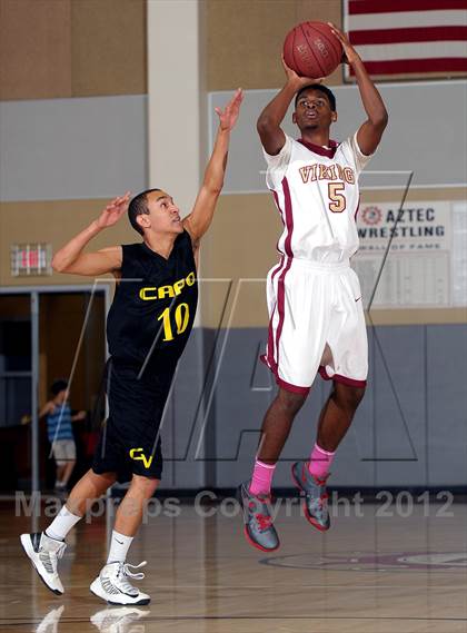 Thumbnail 1 in Downey vs. Capistrano Valley (MaxPreps Holiday Classic) photogallery.