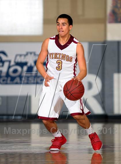Thumbnail 3 in Downey vs. Capistrano Valley (MaxPreps Holiday Classic) photogallery.