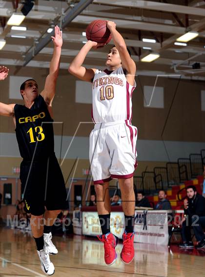 Thumbnail 3 in Downey vs. Capistrano Valley (MaxPreps Holiday Classic) photogallery.