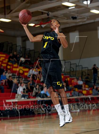 Thumbnail 1 in Downey vs. Capistrano Valley (MaxPreps Holiday Classic) photogallery.