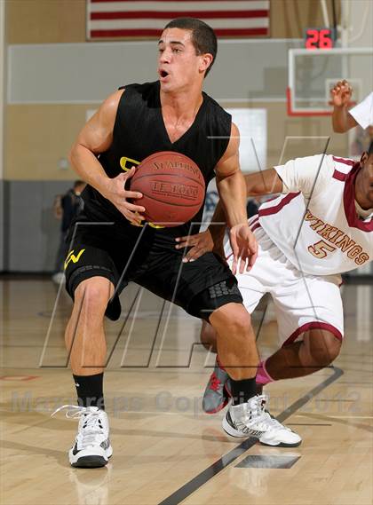 Thumbnail 3 in Downey vs. Capistrano Valley (MaxPreps Holiday Classic) photogallery.