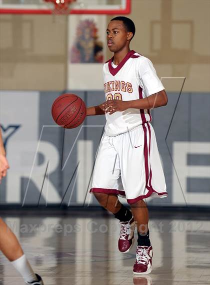 Thumbnail 1 in Downey vs. Capistrano Valley (MaxPreps Holiday Classic) photogallery.