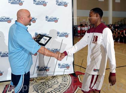 Thumbnail 2 in Downey vs. Capistrano Valley (MaxPreps Holiday Classic) photogallery.