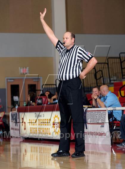 Thumbnail 3 in Downey vs. Capistrano Valley (MaxPreps Holiday Classic) photogallery.