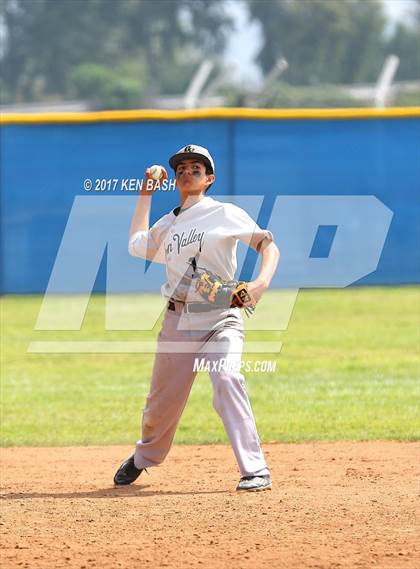 Thumbnail 1 in Golden Valley @ Camarillo photogallery.