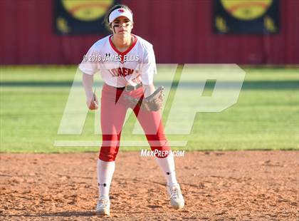 Thumbnail 1 in Connally @ Lorena photogallery.
