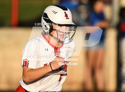 Thumbnail 2 in Connally @ Lorena photogallery.