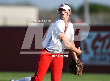 Thumbnail 1 in Connally @ Lorena photogallery.