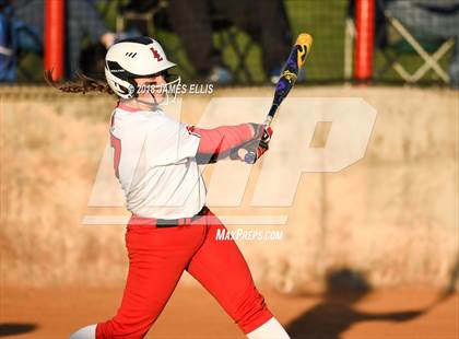 Thumbnail 1 in Connally @ Lorena photogallery.