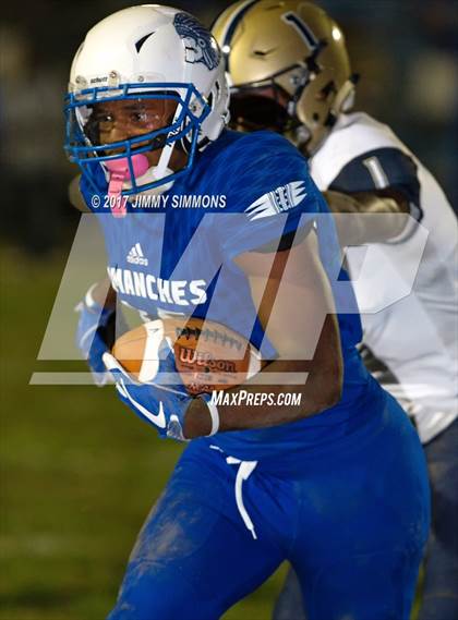 Thumbnail 3 in Althoff Catholic vs. Cahokia photogallery.