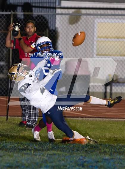 Thumbnail 3 in Althoff Catholic vs. Cahokia photogallery.