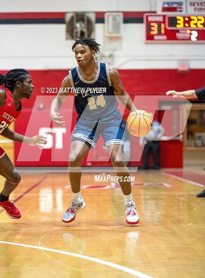 Thumbnail 3 in E.E. Smith vs Seventy-First (Cumberland County Schools Holiday Classic Tournament) photogallery.