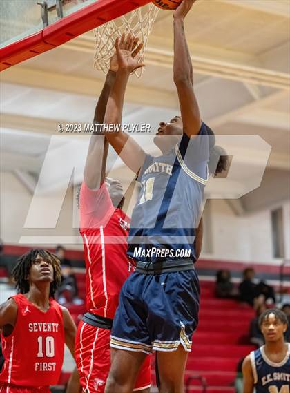 Thumbnail 3 in E.E. Smith vs Seventy-First (Cumberland County Schools Holiday Classic Tournament) photogallery.
