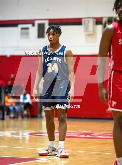 Thumbnail 2 in E.E. Smith vs Seventy-First (Cumberland County Schools Holiday Classic Tournament) photogallery.