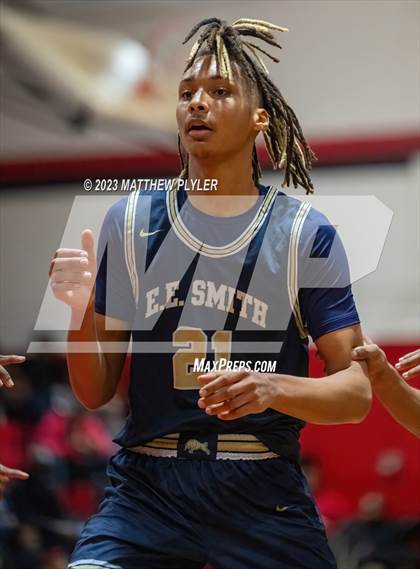 Thumbnail 2 in E.E. Smith vs Seventy-First (Cumberland County Schools Holiday Classic Tournament) photogallery.