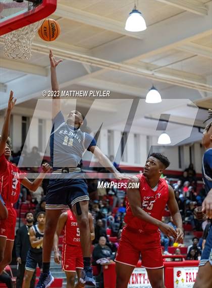 Thumbnail 3 in E.E. Smith vs Seventy-First (Cumberland County Schools Holiday Classic Tournament) photogallery.