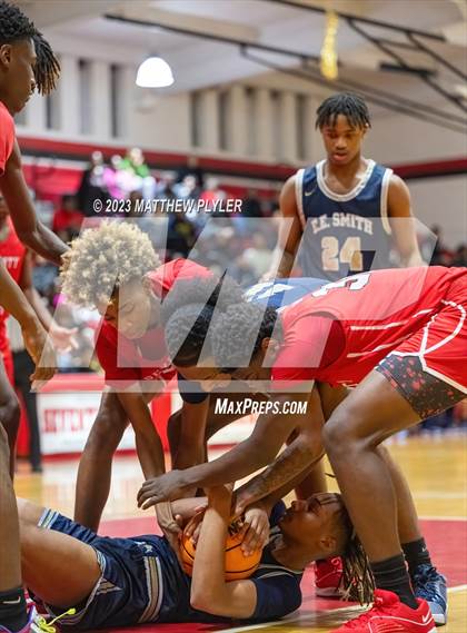 Thumbnail 1 in E.E. Smith vs Seventy-First (Cumberland County Schools Holiday Classic Tournament) photogallery.