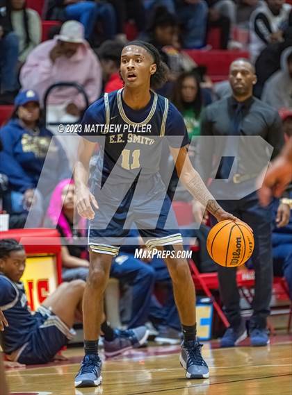 Thumbnail 2 in E.E. Smith vs Seventy-First (Cumberland County Schools Holiday Classic Tournament) photogallery.