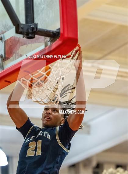 Thumbnail 2 in E.E. Smith vs Seventy-First (Cumberland County Schools Holiday Classic Tournament) photogallery.