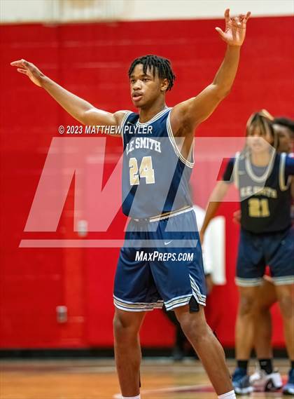 Thumbnail 2 in E.E. Smith vs Seventy-First (Cumberland County Schools Holiday Classic Tournament) photogallery.