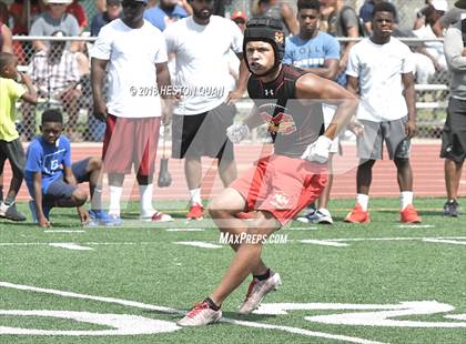 Thumbnail 2 in Mater Dei vs. Mission Viejo (Battle at the Beach 7-on-7) photogallery.