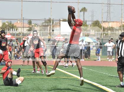 Thumbnail 2 in Mater Dei vs. Mission Viejo (Battle at the Beach 7-on-7) photogallery.
