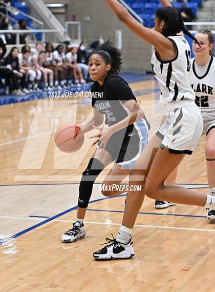 Thumbnail 2 in Clark vs Harlan (UIL 6A Region 4 Regional Semifinal) photogallery.