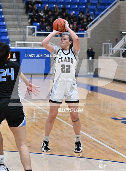 Thumbnail 3 in Clark vs Harlan (UIL 6A Region 4 Regional Semifinal) photogallery.