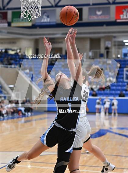 Thumbnail 2 in Clark vs Harlan (UIL 6A Region 4 Regional Semifinal) photogallery.
