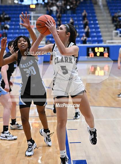 Thumbnail 2 in Clark vs Harlan (UIL 6A Region 4 Regional Semifinal) photogallery.