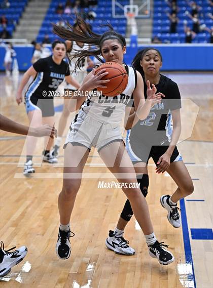 Thumbnail 2 in Clark vs Harlan (UIL 6A Region 4 Regional Semifinal) photogallery.