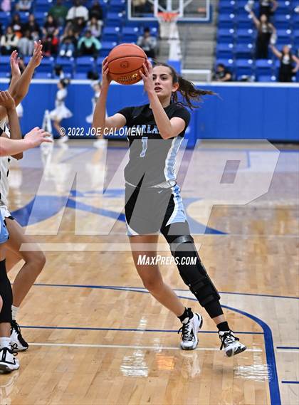 Thumbnail 1 in Clark vs Harlan (UIL 6A Region 4 Regional Semifinal) photogallery.