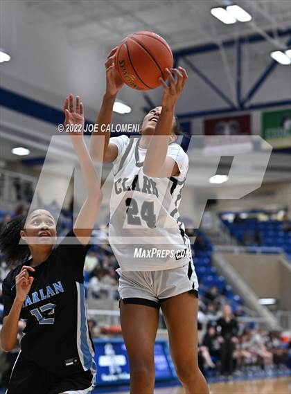 Thumbnail 3 in Clark vs Harlan (UIL 6A Region 4 Regional Semifinal) photogallery.