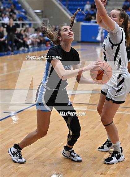 Thumbnail 1 in Clark vs Harlan (UIL 6A Region 4 Regional Semifinal) photogallery.