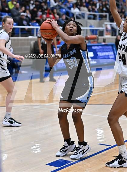 Thumbnail 3 in Clark vs Harlan (UIL 6A Region 4 Regional Semifinal) photogallery.
