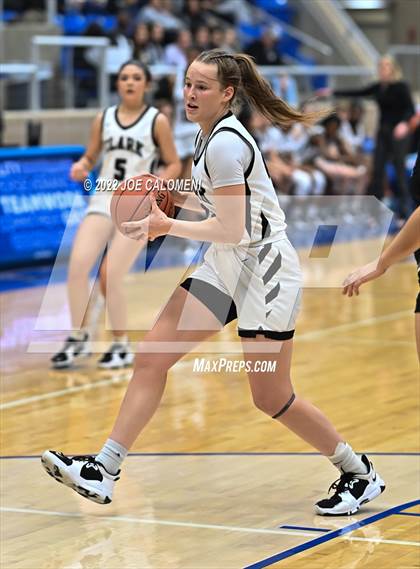 Thumbnail 1 in Clark vs Harlan (UIL 6A Region 4 Regional Semifinal) photogallery.