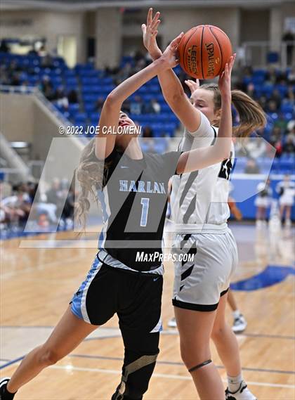 Thumbnail 3 in Clark vs Harlan (UIL 6A Region 4 Regional Semifinal) photogallery.