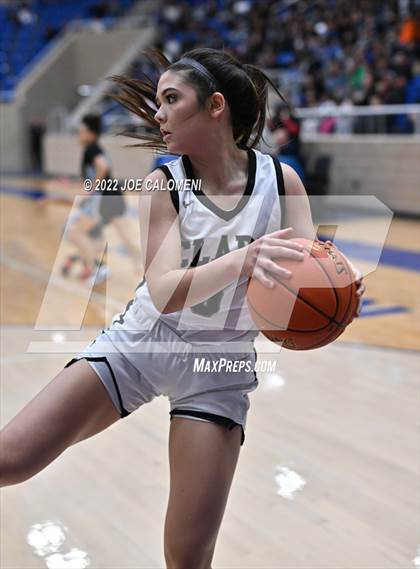 Thumbnail 1 in Clark vs Harlan (UIL 6A Region 4 Regional Semifinal) photogallery.