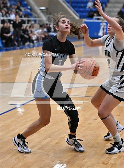 Thumbnail 2 in Clark vs Harlan (UIL 6A Region 4 Regional Semifinal) photogallery.