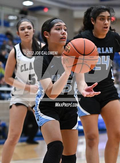 Thumbnail 3 in Clark vs Harlan (UIL 6A Region 4 Regional Semifinal) photogallery.