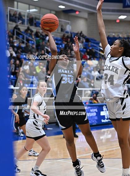 Thumbnail 2 in Clark vs Harlan (UIL 6A Region 4 Regional Semifinal) photogallery.