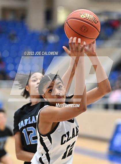 Thumbnail 2 in Clark vs Harlan (UIL 6A Region 4 Regional Semifinal) photogallery.