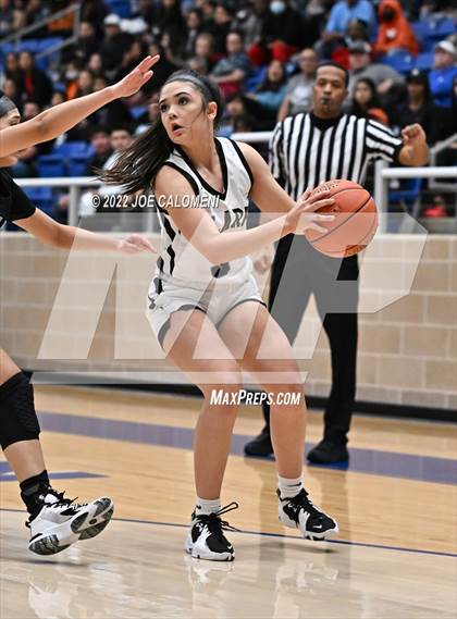 Thumbnail 2 in Clark vs Harlan (UIL 6A Region 4 Regional Semifinal) photogallery.