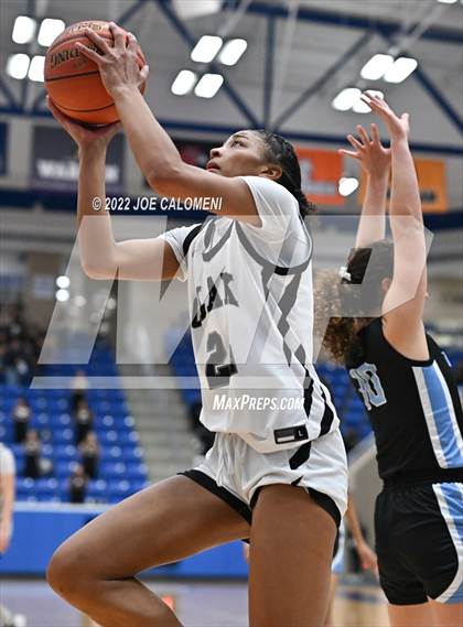 Thumbnail 3 in Clark vs Harlan (UIL 6A Region 4 Regional Semifinal) photogallery.