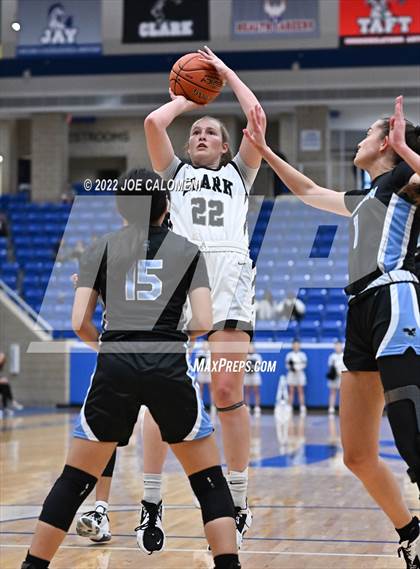 Thumbnail 1 in Clark vs Harlan (UIL 6A Region 4 Regional Semifinal) photogallery.