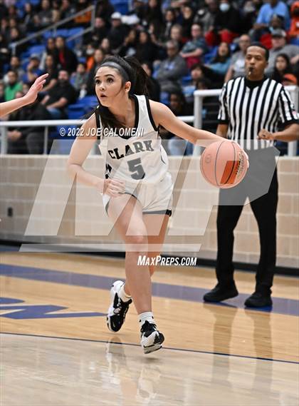 Thumbnail 1 in Clark vs Harlan (UIL 6A Region 4 Regional Semifinal) photogallery.