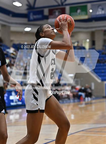 Thumbnail 2 in Clark vs Harlan (UIL 6A Region 4 Regional Semifinal) photogallery.