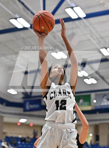 Thumbnail 2 in Clark vs Harlan (UIL 6A Region 4 Regional Semifinal) photogallery.